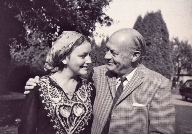 Hij vond het leeftijdsverschil ok en zij was tevreden met de bankvolmacht.